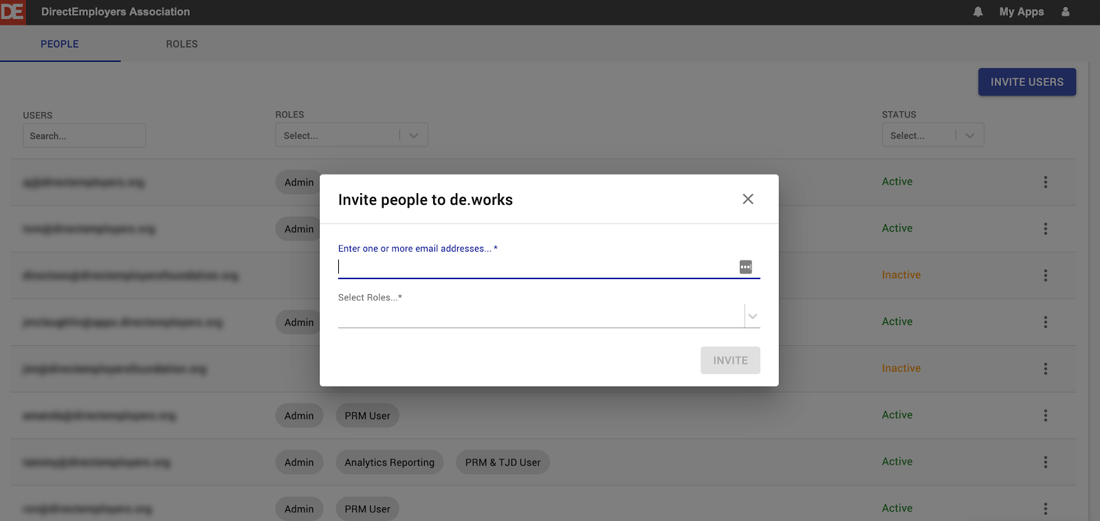 Screenshot of de.works showing how to invite users